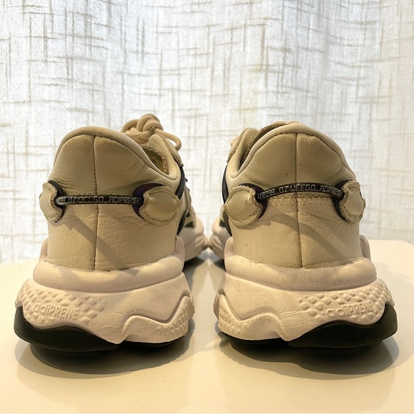 Adidas Ozweego ChalkWhite/AshSilver/Black Sneaker Womens size 7 - Picture 5 of 11